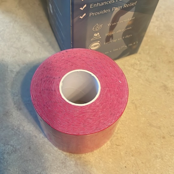 Kinesiology tape - 4 rolls - 2 boxes - Picture 6 of 6